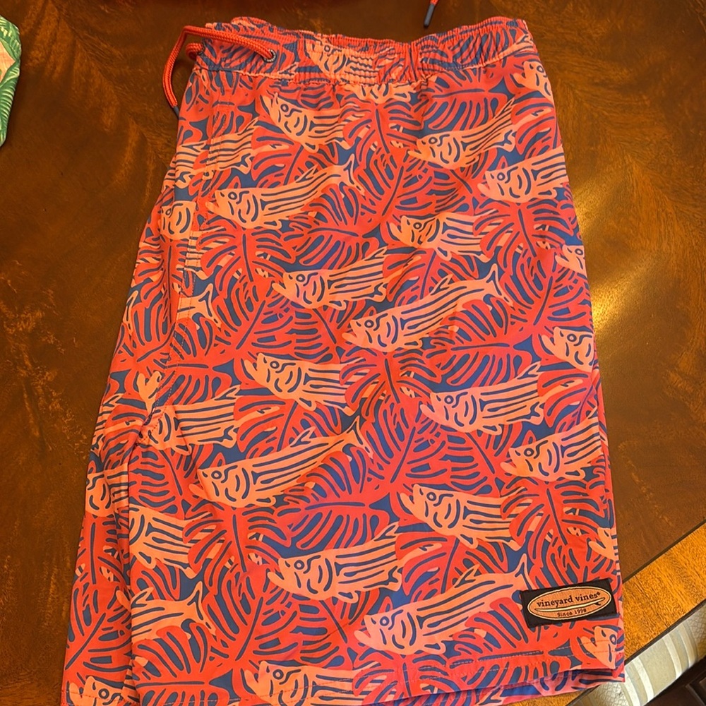 Men vineyard vines fish bathing suits